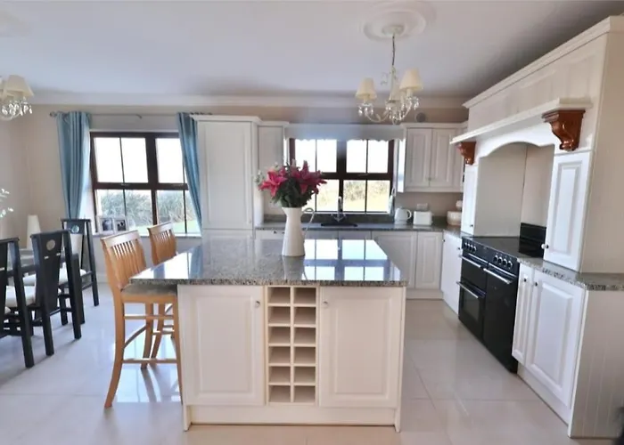 The Cliffs Of Moher House * 둘린